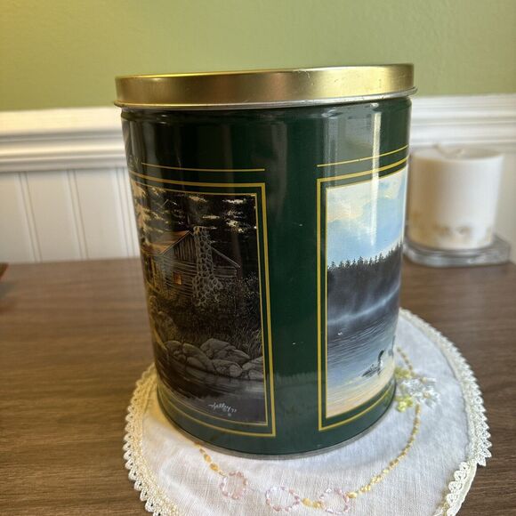 Collectable Metal Tin Day’s End Tin Rick Kelley 7 1/4” x 5 3/4” Cylindrical - Picture 4 of 9